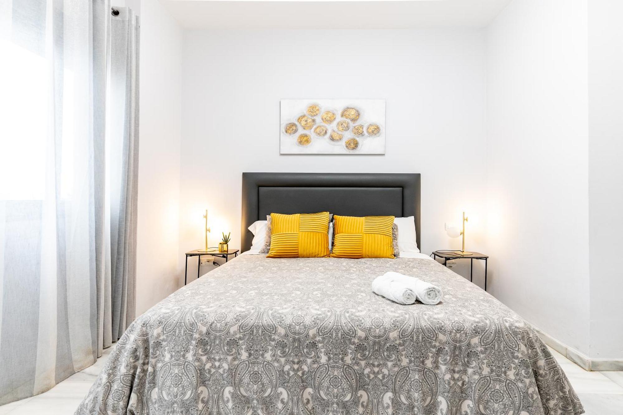 Apartamento Triana Deluxe Con Patio Privado Sevilla Exterior foto